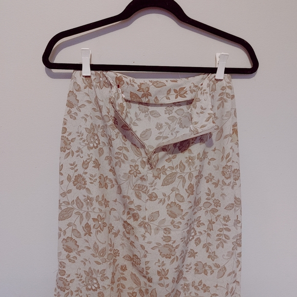 Vintage Classique Collections Beige Paisley Floral Skirt (Size 4/5) - Picture 3 of 12